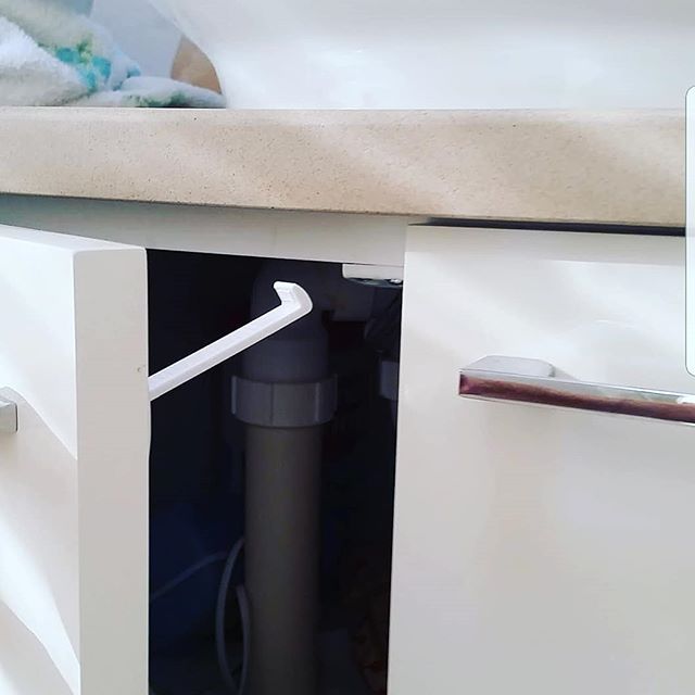 Cupboard Doorlocks Min