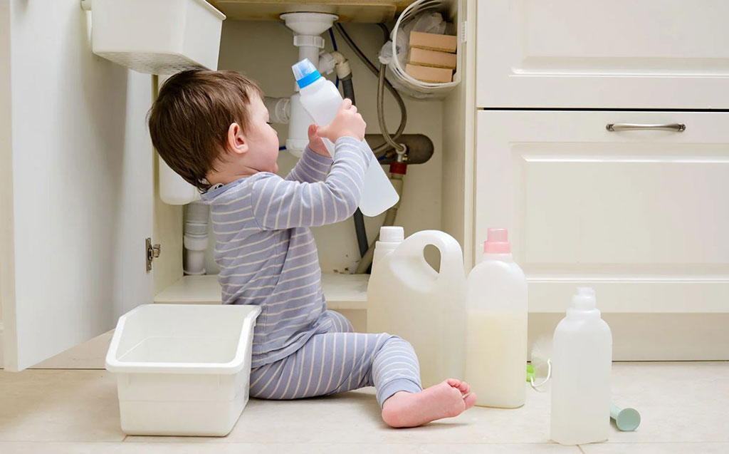 Baby Proofing Toilets & Bathroom - Keep Cleaning Products and Medicines Out Of Reach